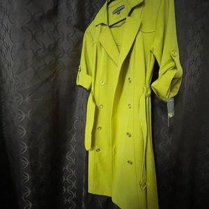 Short sleeve trench coat